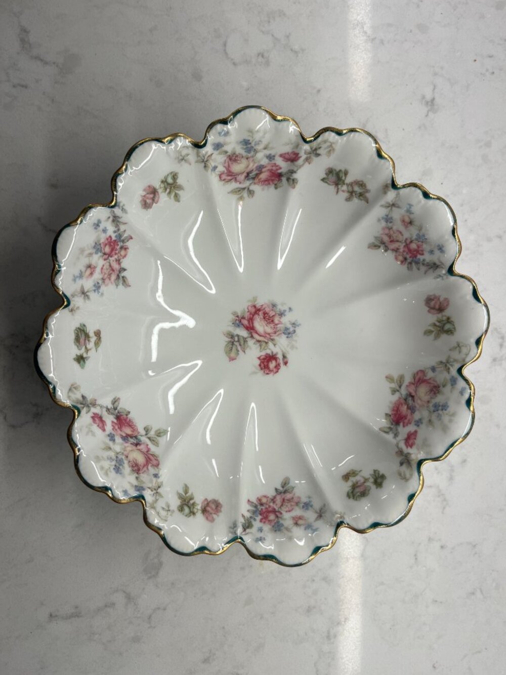 Haviland Limoges Low Round Serving Bowl - Colorful Pink Roses - Schleiger 1144 M